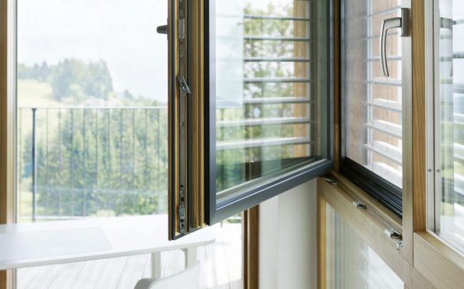 Алюминиевые окна и двери: Идеальное сочетание элегантности и функциональности